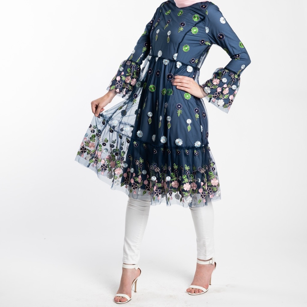 Blue Long sleeve midi dress - lace